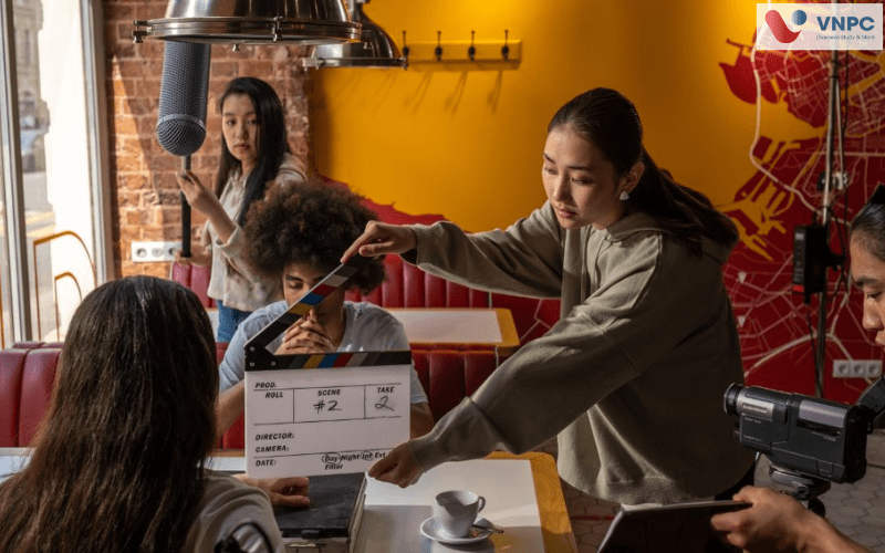 Kinh 888 nhà cái ngành Truyền thông